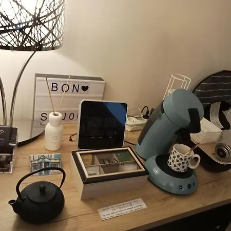 Perle Rare F1 De 43 M Quartier Historique. *