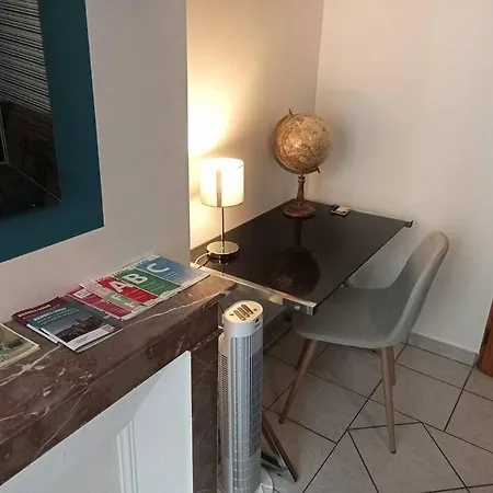 Perle Rare F1 De 43 M Quartier Historique.